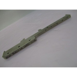 AMAT 0021-79658 Barre double à montage sur roulement, 300 mm - Équipement et pièces semi-conductrices de renommée mondiale à la fois fiables et durables - Product Image 3