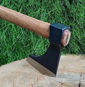 Hacha Vikinga Hecha a Mano con Cabeza de Acero de Alto Carbono, Funda de Cuero y Madera, Forjada, de Grado Industrial para Bricolaje - Product Image 3