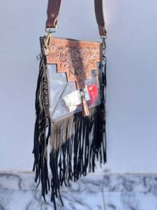 Nouvel arrivage de sacs transparents à franges occidentales Porte-monnaie élégant en cuir sculpté usiné à la main Sacs en cuir multi-usages pour femmes - Product Image 2