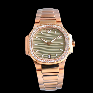 Nuevo Reloj de Pulsera para Hombre de Diseño Moderno con Esfera Verde Lujosa, Fecha Automática, Bisel Redondo y Diamantes Moissanite - Product Image 1