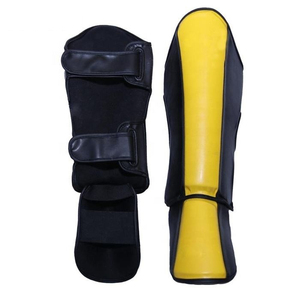Protections de tibia et coussinets d'entraînement Muay Thai en cuir et PU avec protection de base pour MMA et boxe, ajustement universel - Product Image 1