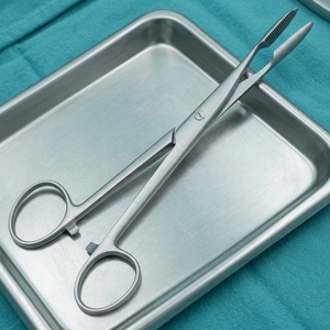 กรรไกรผ่าตัดแบบ Gross Maier Dressing Forceps F6-276 ระดับ Class II ผลิตจากเหล็กกล้าไร้สนิมคุณภาพสูง ใช้งานด้วยมือ ได้รับการรับรองมาตรฐาน CE ISO 2015 - Product Image 3