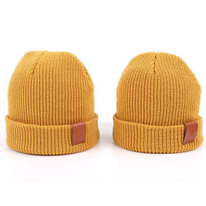 Bonnet en tricot unisexe personnalisé avec logo, strass noirs et pierres colorées, style décontracté, taille adulte 56-58, vente en gros - Product Image 6