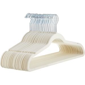 Cintres à vêtements en velours ivoire/beige fins et antidérapants, lot de 30 cintres en tissu - Product Image 1
