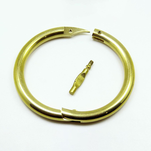 Anneau de nez de taureau en laiton de 3 pouces avec vis, instruments vétérinaires pour bovins, ferme d'élevage, anneaux de taureau en cuivre - Prix de gros - Product Image 4