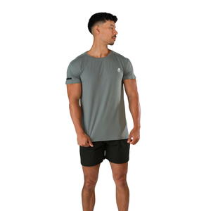 T-shirt de sport gris à manches courtes pour homme – Confortable, élégant, idéal pour la gym – Vente en gros de vêtements décontractés de haute qualité - Product Image 3