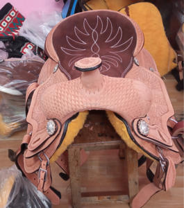 La plupart des ventes 100% cuir de vache Western fait à la main selle de course de chevaux pour le plaisir Trail Riding avec Tack Set - Product Image 6