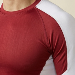Camiseta Deportiva de Compresión de Manga Corta para Hombre, Personalizada OEM, Elástica, para Gimnasio, Entrenamiento y Rendimiento Atlético - Product Image 6