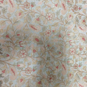 Tissu pour vêtements avec broderie fantaisie - Product Image 1