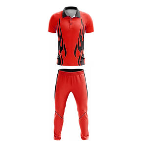 Vêtements de cricket personnalisés pour hommes et femmes, qualité supérieure, 100 % polyester, sublimation, faible MOQ, fabrication au Pakistan. - Product Image 5