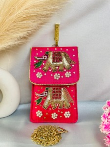 Pochettes à bijoux mobiles en lin brodé motif éléphant avec chaîne, étanches et légères, pour demoiselles d'honneur, anniversaires, Diwali, cadeaux et Jaggo - Product Image 1