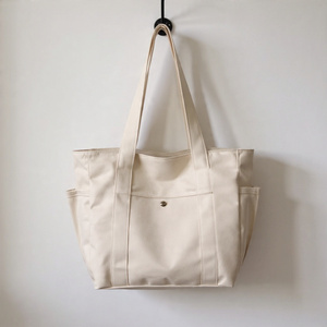 Sac de travail en toile pour bateau, prêt à l'emploi, avec fermeture éclair, poches personnalisées et production sur mesure - Product Image 3