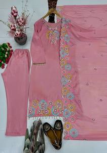 Punjabi ชุดกระโปรงอินเดียสำหรับผู้หญิงชุดเล่น Salwar Kameez ดีไซน์ใหม่ - Product Image 3