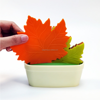 Lot de 6 sous-verres décoratifs en feuilles d'érable artificielles pour Pâques et remise de diplômes, support pour pot de plantes