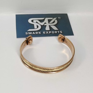 Bracelet jonc ouvert ajustable en cuivre magnétique, artisanat métallique classique, motif corde gravé, fait main, léger - Product Image 3