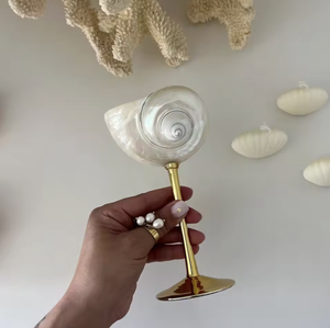 แก้วไวน์เปลือกหอยเวียดนาม วัสดุเปลือกหอยรีไซเคิล แก้วน้ำสำหรับไวน์ ค็อกเทล ของตกแต่งโต๊ะบาร์ริมชายฝั่ง - Product Image 1
