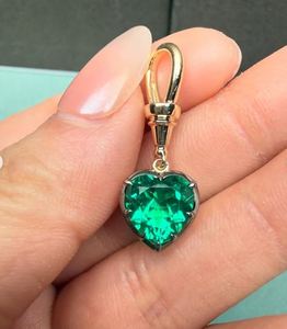 Colgante de Esmeralda Verde Intenso Cultivada en Laboratorio, en Forma de Corazón, Chapado en Oro de 18K sobre Plata de Ley, Collar de Lujo con Gema para Compromiso - Product Image 2