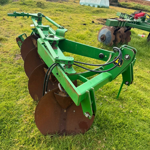 Arado de moldura agrícola OEM para tractor, cultivador agrícola, maquinaria de labranza y volteo de suelo, equipo de arado de alta resistencia - Product Image 1