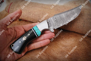 Couteau de chasse et de camping à lame fixe en acier Damas forgé à la main, personnalisé, vente en gros, OEM/ODM, équipement EDC de camping de haute qualité - Product Image 3