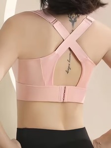 เสื้อกล้ามออกกำลังกายแบบสายไขว้สำหรับผู้หญิง |   เสื้อชั้นในออกกำลังกายแบบมีรูระบายอากาศ |   ชุดกีฬาวิ่งกันกระแทกสำหรับการฝึกซ้อม - Product Image 4