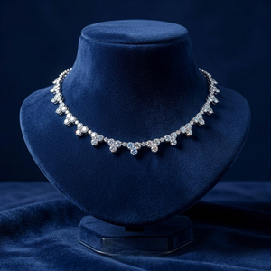 Collar de Diamantes en Oro Blanco de 14K, 3.43 Quilates |   Conjunto Floral de Diamantes Redondos Naturales, Joyería Fina Elegante y de Lujo, Regalo para Mujer - Product Image 2