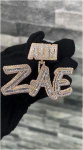 จี้เพชรทรงบาแกตต์ GRA มอยส์ซาไนต์ ชุบทอง 18k แบบกำหนดเองสำหรับแร็ปเปอร์  พร้อมจี้เงินแท้ 925 สำหรับงานปาร์ตี้  สำหรับทั้งชายและหญิง - Product Image 3