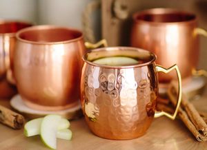 Tasses à Moscow Mule en cuivre pur martelé de 450 ml avec poignée en laiton, personnalisables avec logo, vente chaude - Product Image 5