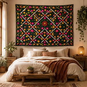 Sábana de Algodón Suzani Hecha a Mano, Bordado Floral Geométrico Multicolor Verde, Decoración Étnica India Boho para el Hogar - Product Image 3