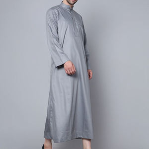 Thobe musulman pour homme, personnalisé, haut de gamme, décontracté, respirant, en polyester, longueur au sol, manches longues, toutes saisons, vente chaude - Product Image 4