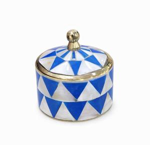 Caja de Almacenamiento Decorativa de Resina Geométrica Azul y Blanca de Lujo, con Tapa Dorada, Organizador de Joyas Redondo Hecho a Mano, Caja de Adornos Multiusos para Mesa - Product Image 1