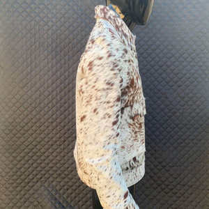 Blouson aviateur unisexe élégant en cuir véritable camouflage, en peau de vache véritable, imperméable et coupe-vent, idéal pour la conduite printanière - Product Image 2