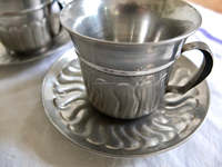 Tasses à boire décoratives avec poignée Fabriquées en Inde Style le plus récent Mugs en métal incroyables pour la table Ensemble de tasses à café et à thé