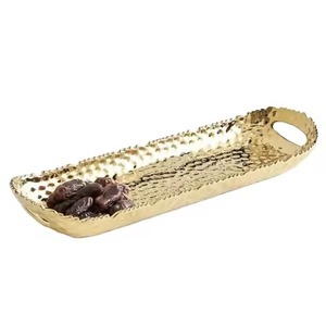 Bandeja de Metal Decorativa Clásica para Servir Chocolate y Postres, Bandeja Elegante para Exhibir Dulces, Centro de Mesa para Eventos - Product Image 1