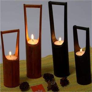 Support de bougie en bois fini à la main, accessoire de présentation élégant pour salons, chambres, zones de réception, Premium UNIVERSAL OVERSEAS - Product Image 3
