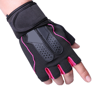 Gants de musculation avec couches de confort et sangle réglable pour la protection musculaire en salle de sport - Product Image 6