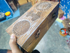 กล่องไม้สักอักษรรูนที่สลักด้วยค้อนของธอร์สำหรับศาสนานอร์ดิกแหวนแต่งงานเก็บของขวัญทางธุรกิจสำหรับแฟนๆชาวไวกิ้ง - Product Image 4