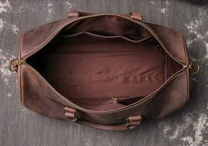 Sac de sport pour homme à prix avantageux, personnalisable (logo/couleurs), très tendance, confortable, léger et au style optimal. - Product Image 2