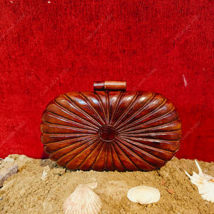 Pochette de soirée de luxe indienne en bois sculpté, sac rigide de créateur pour mariage et événements, sac statement - Product Image 4