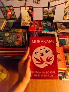 ปกหนังสือ "ทางใต้ของชายแดน ทางตะวันตกของดวงอาทิตย์" โดยฮารูกิ มุราคามิ หนังสือปกอ่อนภาษาอังกฤษ นวนิยายวรรณกรรม - Product Image 2