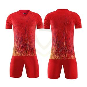 Tenues de football respirantes de haute qualité, ensembles personnalisés pour équipes, maillots de football à manches courtes - Product Image 1
