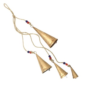 Recién llegado, campana de vaca de hierro hecha a medida, Juego de 4 adornos decorativos artesanales de Metal tallado, venta a precio bajo - Product Image 1