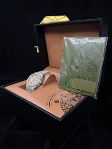 Montre vintage mécanique en acier inoxydable à cadran classique avec date pour hommes, article de luxe en moissanite entièrement glacé avec diamant pour anniversaire - Product Image 5