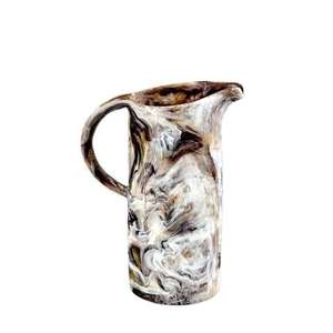 Carafe en résine au design moderne pour thé et café, vaisselle haut de gamme avec finition lisse et texture bois naturel, en plastique - Product Image 4