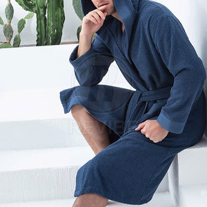 Bata de Baño para Hombre Cozy Lifestyle, 100% Algodón, Transpirable, Manga Larga, con Bolsillos, Cómoda y Relajante para Uso Diario en Casa - Product Image 2