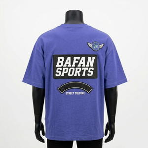 T-shirt homme ample et surdimensionné, jersey de coton lourd 200 GSM, violet noir, impression de patch en caoutchouc style streetwear, logo personnalisé - Product Image 5