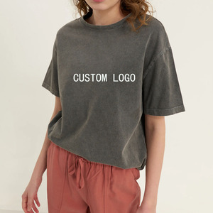 เสื้อยืดคอตตอนโอเวอร์ไซส์ผู้ชาย พิมพ์ลายตัวอักษรด้านหน้า ดีไซน์ลำลอง คอกลม แขนสั้น พร้อมโลโก้แบบกำหนดเอง - Product Image 1