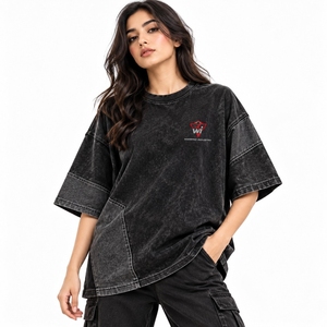 เสื้อยืดโอเวอร์ไซส์สไตล์สตรีทลำลองสำหรับผู้หญิง ลวดลายฟอกสี เหมาะสำหรับใส่แฟชั่นประจำวัน เสื้อยืดโอเวอร์ไซส์ลายฟอกสีสำหรับผู้หญิง - Product Image 1
