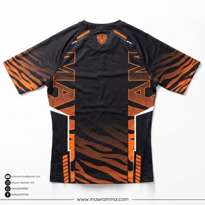 Rashguard professionnel MMA anti-UV, compression, BJJ, unisexe, manches courtes, haut d'entraînement de grappling, logo personnalisé - Product Image 4