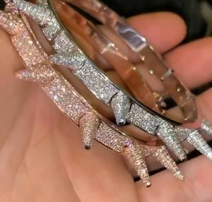 Bracelet manchette personnalisé style Hip Hop, serti de moissanite et de diamants, en argent sterling 925 plaqué or et or rose - Product Image 2