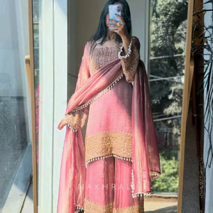 ชุดคุर्ตา/คุर्ติผ้าจอร์เจตต์ปักลายสไตล์อินเดีย งานปักหนัก แห้งเร็ว สำหรับผู้หญิง เหมาะสำหรับงานแต่งงานสมัยใหม่ งานเลี้ยงพิเศษ ทุกฤดูกาล - Product Image 3